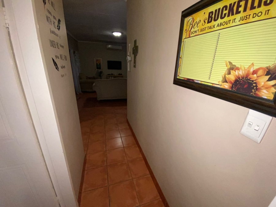 2 Bedroom Property for Sale in Waterval East North West